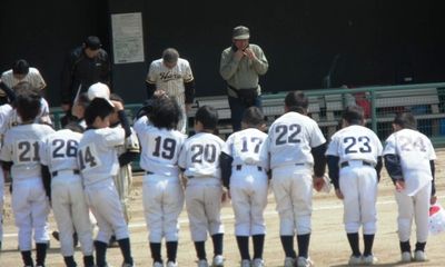 子供に野球を習わせるメリット・デメリットは?かかる費用は?サッカーとの比較も!