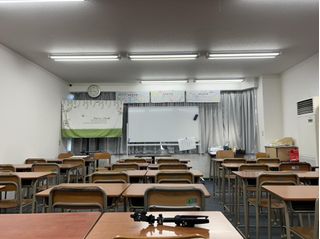 エイメイ学院 教室 4