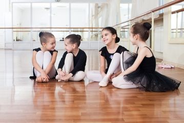 自由が丘駅周辺の子供向け習い事10選。楽しく通えるダンス教室の情報多数!