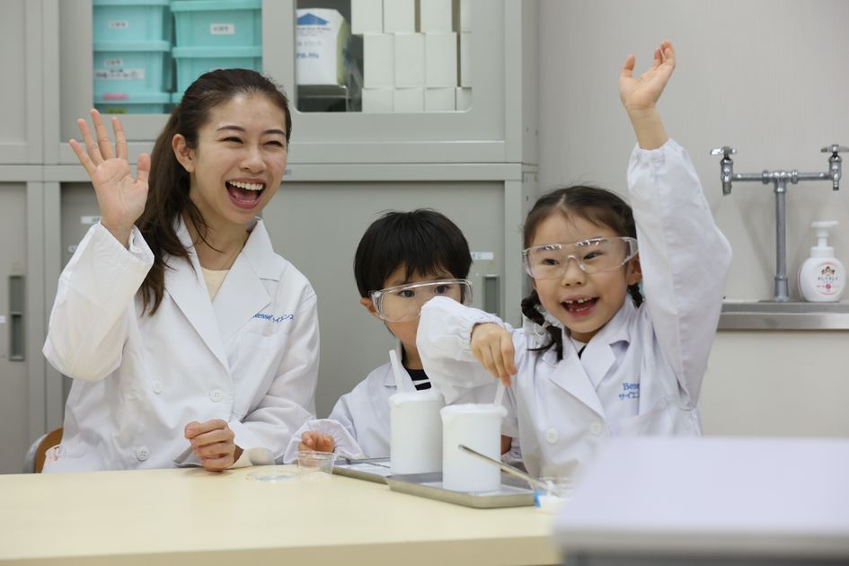 子どもが実験を通じて成長する?ベネッセサイエンス教室に潜入取材!