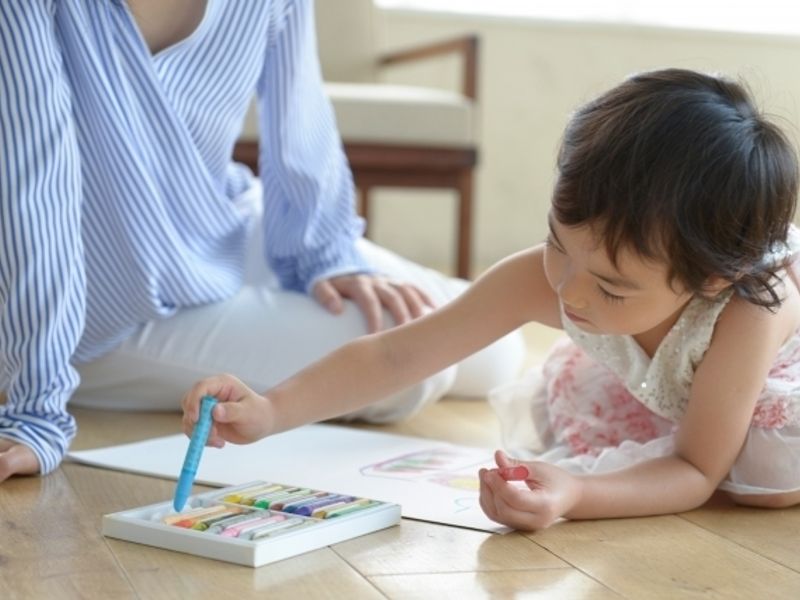 0歳から遊べる知育おもちゃ15選 人気メーカーの木材玩具も 子供の習い事の体験申込はコドモブースター
