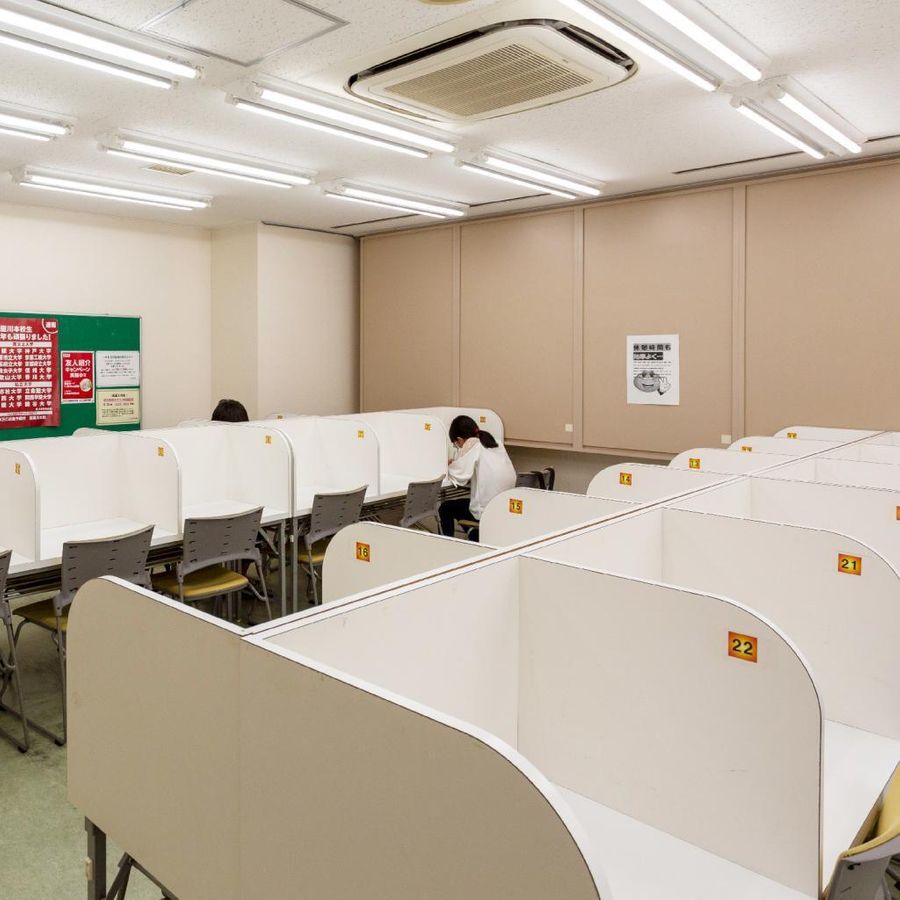 ＫＥＣ近畿予備校 寝屋川本校9