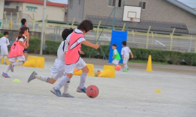 宝塚市 の子供向けサッカースクールを一挙公開 子供の習い事口コミ検索サイト コドモブースター 宝塚市 の子供向けサッカースクールを一挙公開 子供の習い事口コミ検索サイト コドモブースター