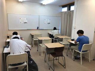 数理進学予備校イーズ 教室 3