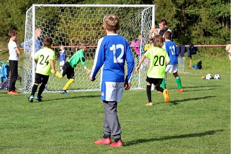 恵比寿駅周辺の子供向けサッカースクール13選 子供の習い事の体験申込はコドモブースター 恵比寿駅周辺の子供向けサッカースクール13選 子供の習い事の体験申込はコドモブースター