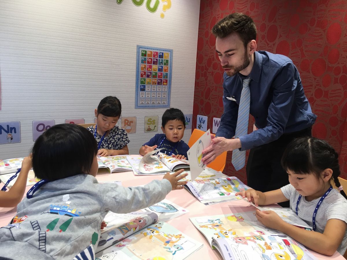 体験取材】NOVAバイリンガルKIDSに潜入!こだわり満載の40分! | 子供の習い事の体験申込はコドモブースター