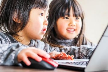 ネットリテラシーの育て方!子どものために大人がすべき教育は?