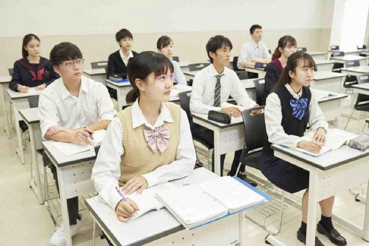 駿台予備学校 十三教室11