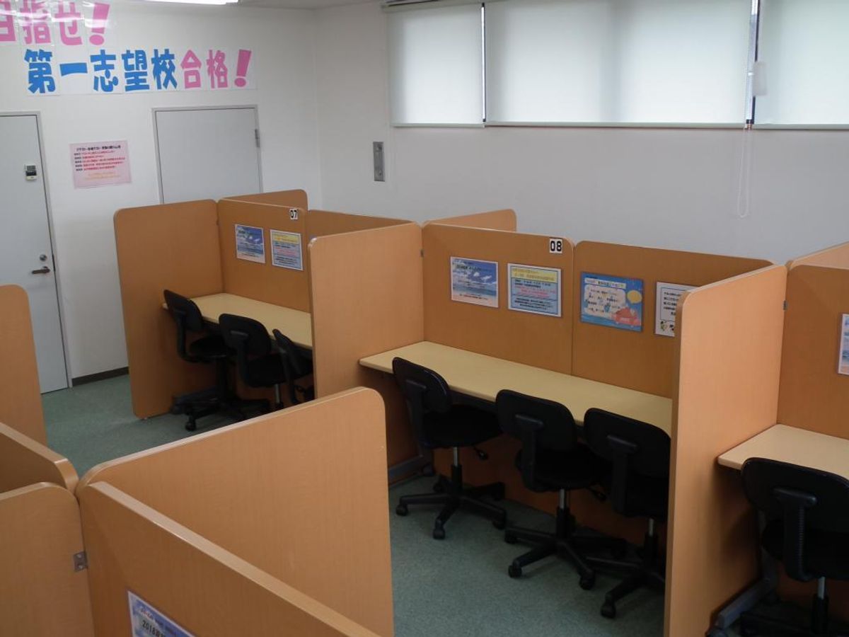 個別指導 スクールIE 教室 4