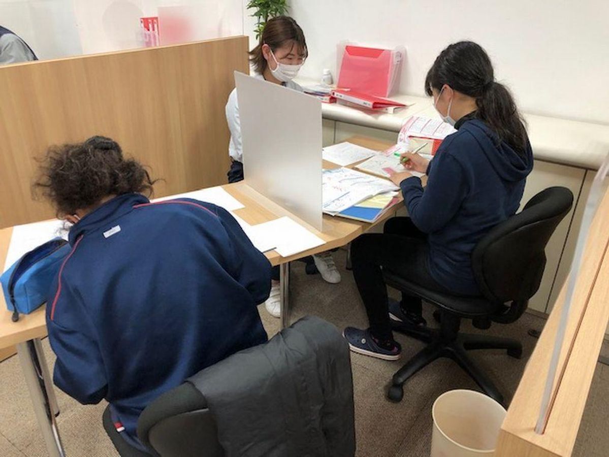 個別指導塾 トライプラス 教室 4