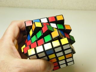 知育に効果的なルービックキューブで数学的センスを磨こう！