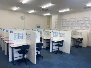 個別指導の明光義塾 多摩センター教室3