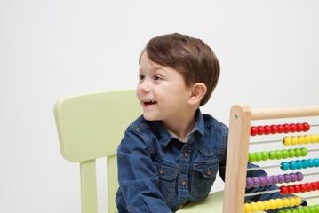 小さな子どもの知育におすすめ!そろばんのおもちゃ7選