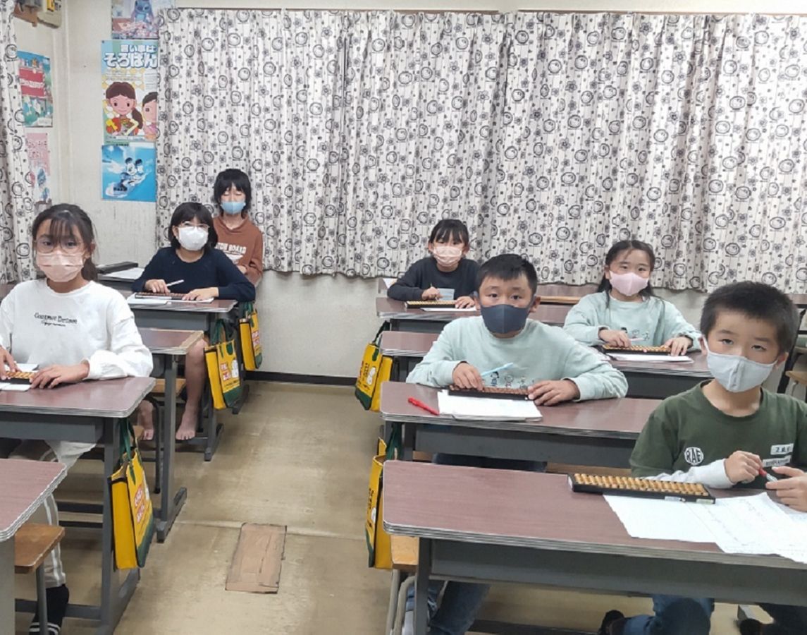 真岡珠算簿記学校【そろばん】 小山基礎アカデミー 小山中央教室3
