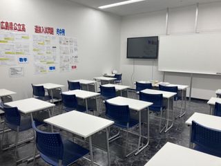 総合受験専門塾長井ゼミハンス 教室 4