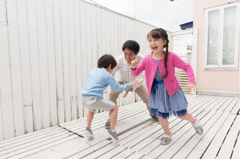 子供に人気の知育服!楽しい仕掛けや効果、人気のブランドとは!