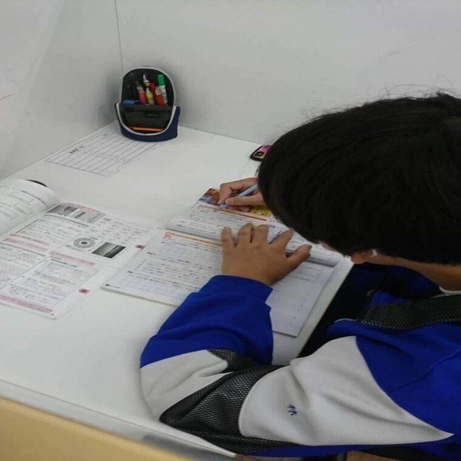 個別指導塾 学習空間 秦野西教室7