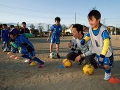 広島市 西原駅 広島高速交通 の子供向けサッカースクールを一挙公開 子供の習い事口コミ検索サイト コドモブースター