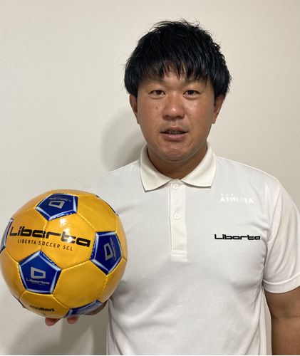リベルタサッカースクール 美野島の先生