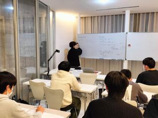 数理進学予備校イーズ 教室 2