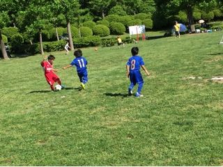 横浜ユナイテッドフットボールクラブ サッカースクール 鶴見会場 神奈川県横浜市鶴見区佃野町の子どもサッカースクール 子供の習い事の体験申込はコドモブースター