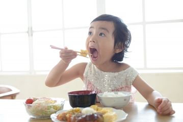 子どもの身体をしっかり作る!運動と食事のベストバランスとは?