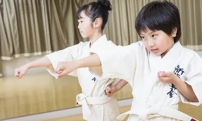 新宿区立元気館 キッズ空手教室 口コミ 体験申込 子供の習い事口コミ検索サイト コドモブースター 新宿区立元気館 キッズ空手教室 口コミ 体験申込 子供の習い事口コミ検索サイト コドモブースター