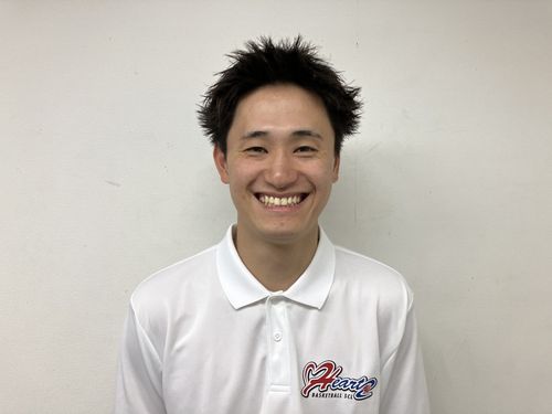 バスケットボールスクール ハーツ 新田の先生