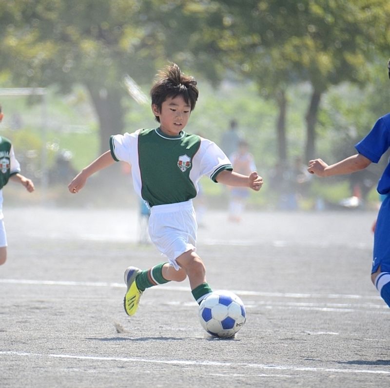 新宿区で人気の子供のサッカー教室10選 目指せ未来のファンタジスタ 子供の習い事の体験申込はコドモブースター
