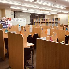 成基の個別教育ゴールフリー 教室 2