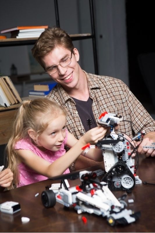 鵠沼駅周辺で学ぶ子供の習い事教室9選。将来の夢は人気プログラマー!