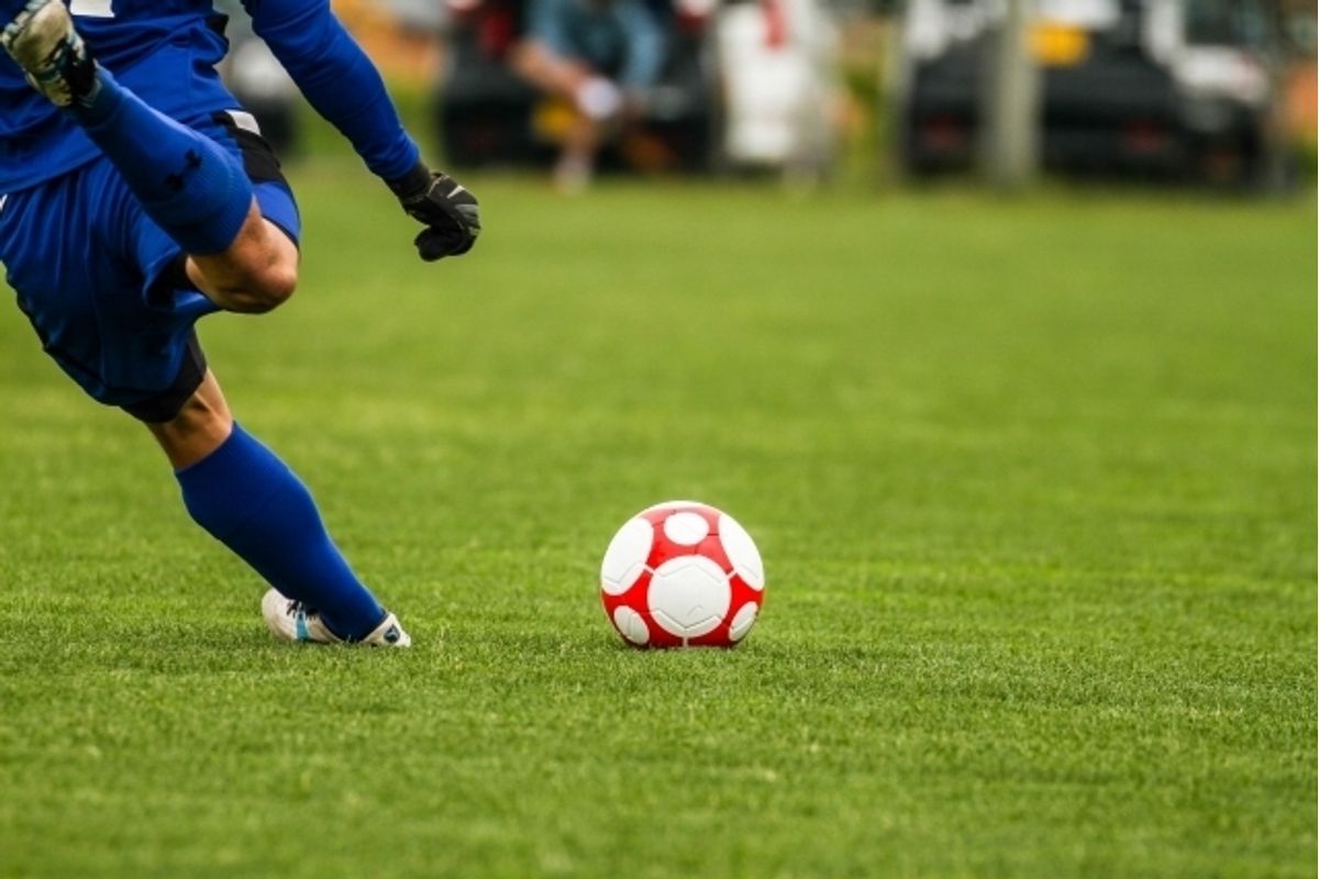 子どもにはサッカーと野球どっちをさせるべき メリットを徹底比較 子供の習い事の体験申込はコドモブースター 子どもにはサッカーと野球どっちをさせるべき メリットを徹底比較 子供の習い事の体験申込はコドモブースター