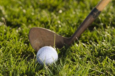 子供にゴルフを習わせるうえでかかる費用・月謝・用具代は?習わせるメリット・デメリットも合わせて紹介