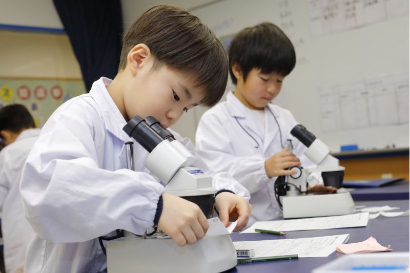 子どもが実験を通じて成長する ベネッセサイエンス教室に潜入取材 子供の習い事の体験申込はコドモブースター 子どもが実験を通じて成長する ベネッセサイエンス教室に潜入取材 子供の習い事の体験申込はコドモブースター