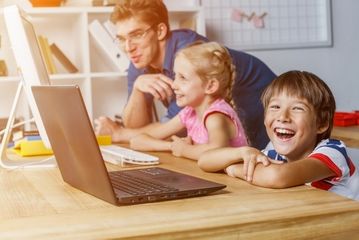 近鉄名古屋駅近くの子供習い事教室9選。 親も喜ぶ送迎付きスクールも!