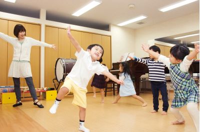 カワイ音楽教室 リトミックコース イオン姫路大津の４歳のためのピコルわーるど