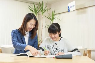 エール学院 教室 3