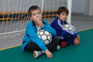 サッカースクールって何歳から通うべき?