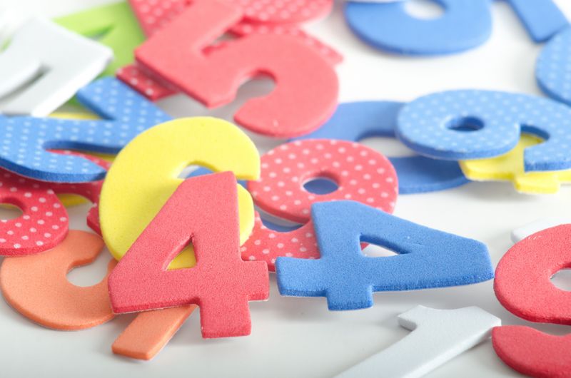 数字の知育におすすめのアプリやおもちゃ10選 数を数え始めよう 子供の習い事の体験申込はコドモブースター 数字の知育におすすめのアプリやおもちゃ10選 数を数え始めよう 子供の習い事の体験申込はコドモブースター