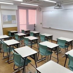 成基学園 教室 3