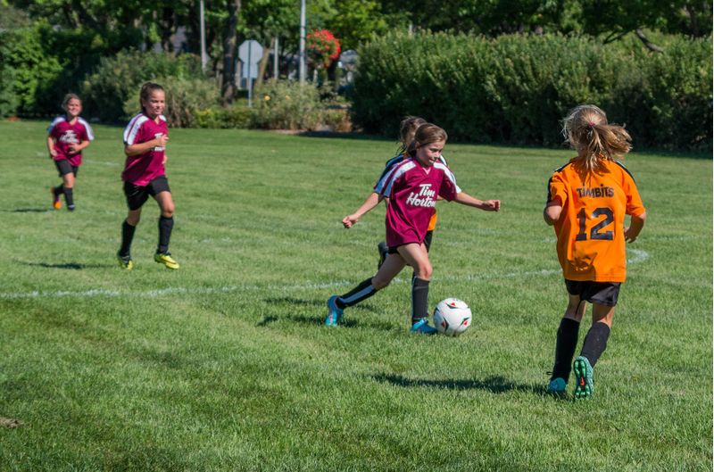 子供がサッカーの蹴り方 シュート が上手くなるためのコツ ポイントを紹介します 子供の習い事の体験申込はコドモブースター 子供がサッカーの蹴り方 シュート が上手くなるためのコツ ポイントを紹介します 子供の習い事の体験申込はコドモブースター