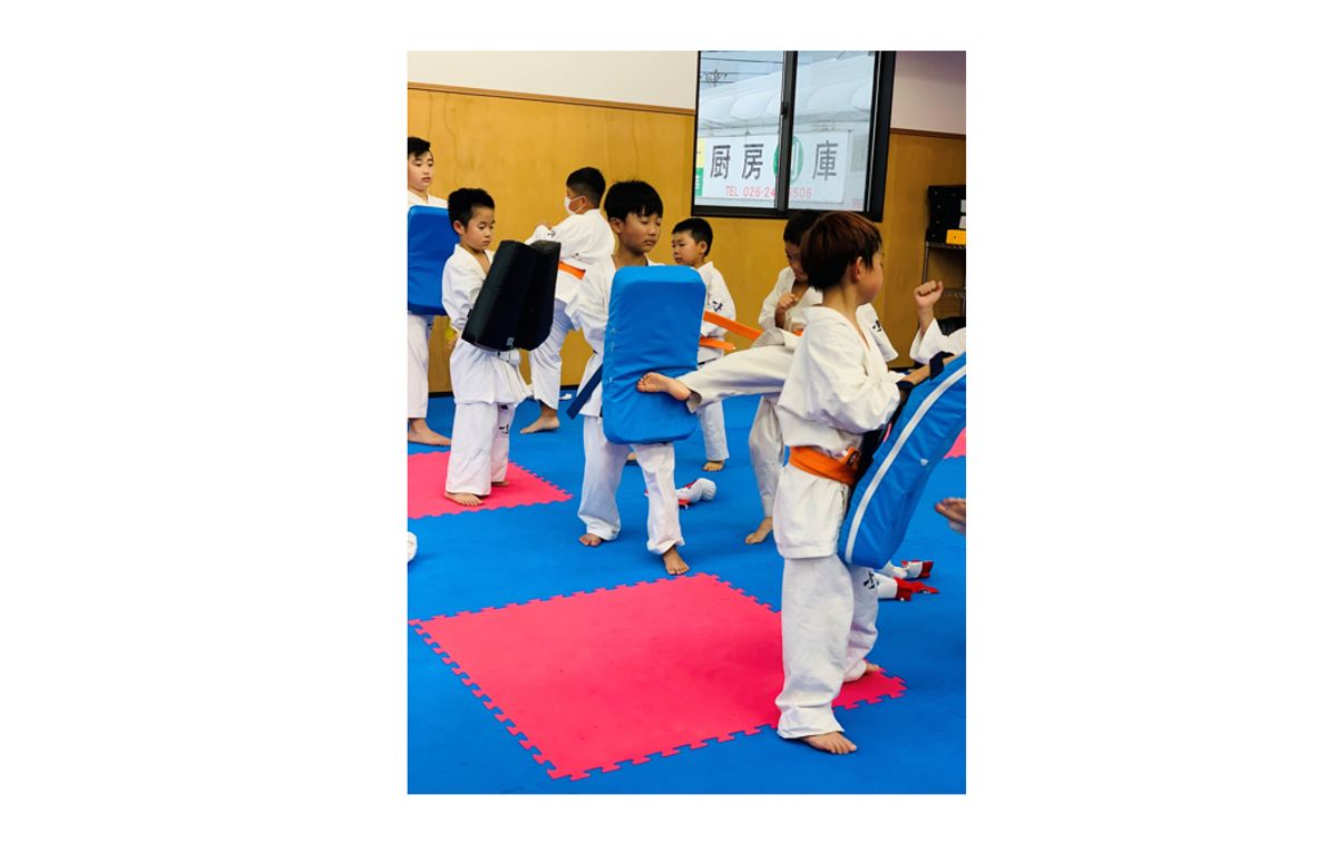 極真会館長野支部 長野本部道場6