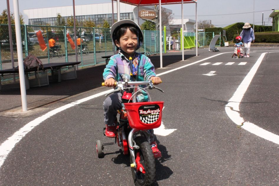 補助輪なしで乗れるようになりたい 効率的な練習の仕方をご紹介 子供の習い事の体験申込はコドモブースター