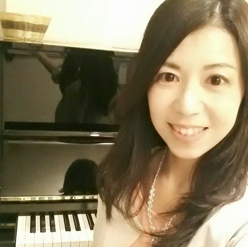 EYS音楽教室 チェロ教室 ユビスタ池袋スタジオの先生