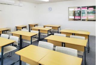 アルファプラスアカデミー 個別指導・高校部コース 教室 3