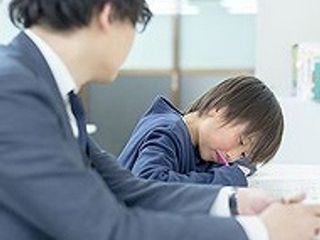 進学塾アクシア 教室 4