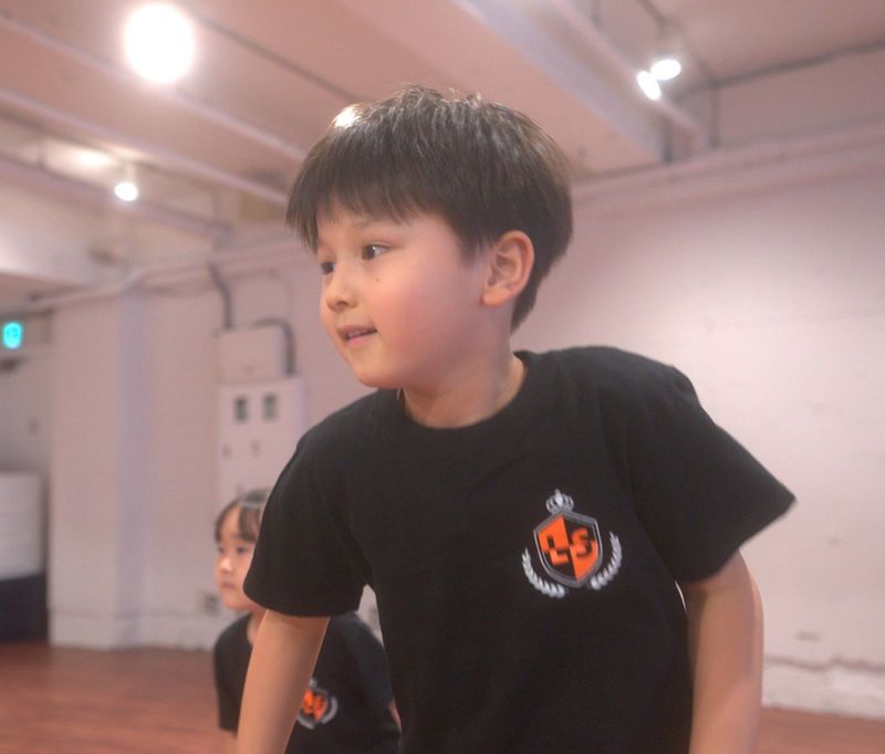 LUNA DANCE 長原駅前校の様子