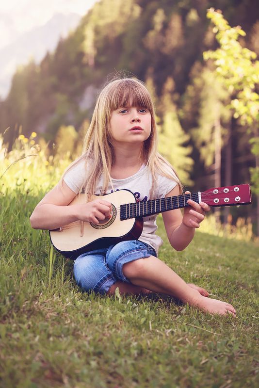 子供の習い事にギターがおすすめ！ギターを習うメリットをご紹介