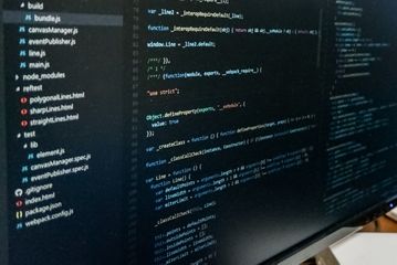 小学校でプログラミングが必修に！なぜ？どんな授業になるの？家庭でできる対応は？