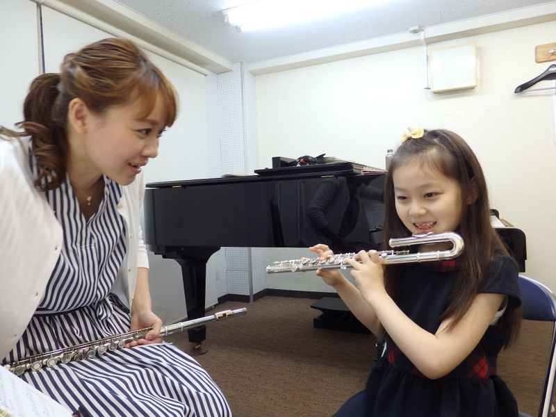 宮地楽器フルート教室の特徴や対象年齢は?美しい音色で脳も活性化!